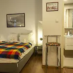 Apartment Bond & Sue Budapest