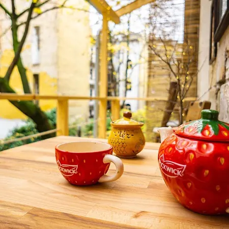 Διαμέρισμα Bond & Sue