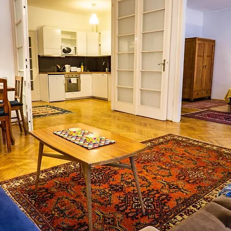 Διαμέρισμα Bond & Sue *