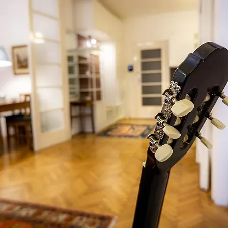 Διαμέρισμα Bond & Sue *