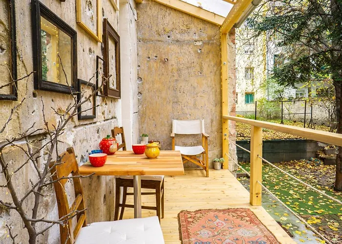 Bond & Sue Apartment Budapest