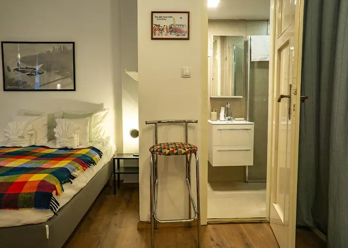 Apartment Bond & Sue Budapest